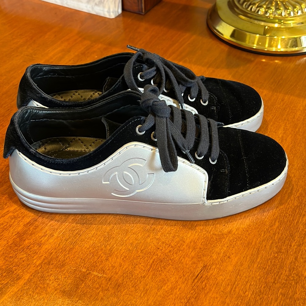 Chanel Sneakers silver blue velvet size 6.5